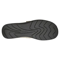 Women's Earth, Tose Flat